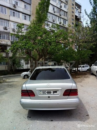 Mercedes E 280 2000, 246,000 km - 2.8 l - Bakı