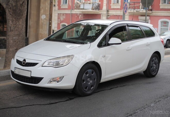 Opel Astra 2011, 250,000 km - 1.3 l - Bakı