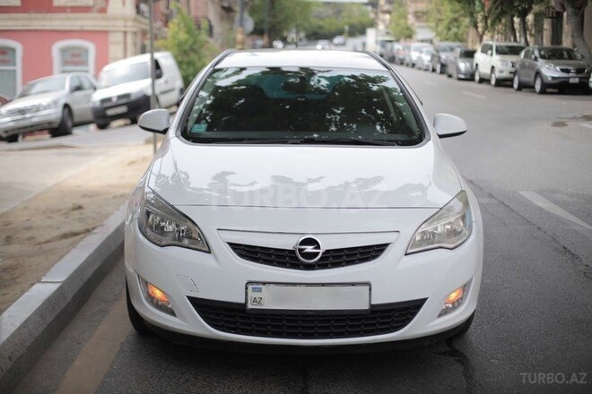 Opel Astra 2011, 250,000 km - 1.3 l - Bakı