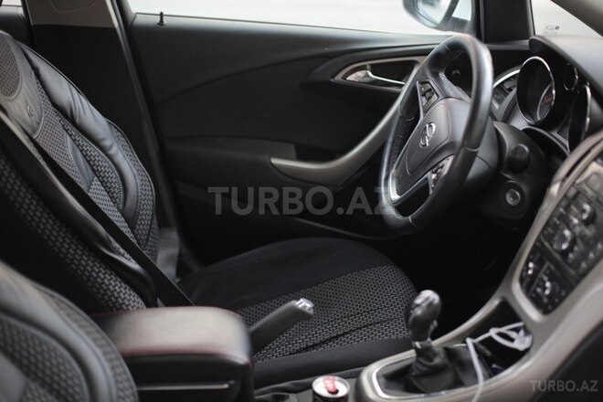 Opel Astra 2011, 250,000 km - 1.3 l - Bakı