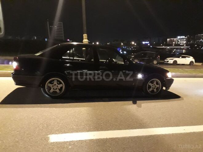 Mercedes C 200 1998, 268,000 km - 0.2 l - Bakı