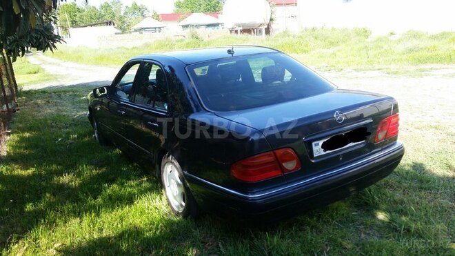 Mercedes E 240 1998, 244,000 km - 2.4 l - Mingəçevir