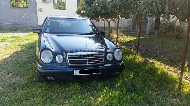 Mercedes E 240 1998, 244,000 km - 2.4 l - Mingəçevir