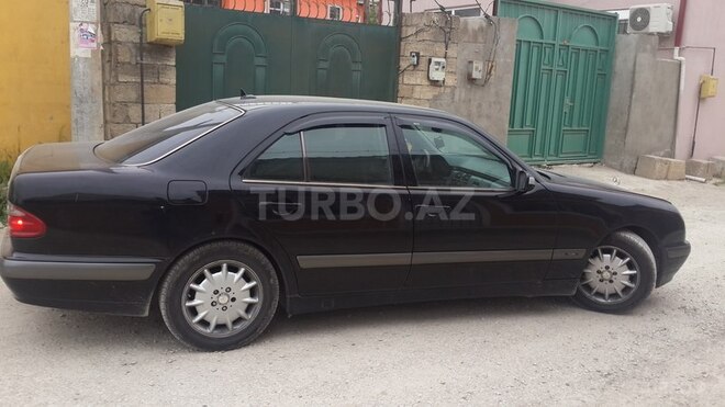 Mercedes E 220 2000, 203,080 km - 0.2 l - Bakı