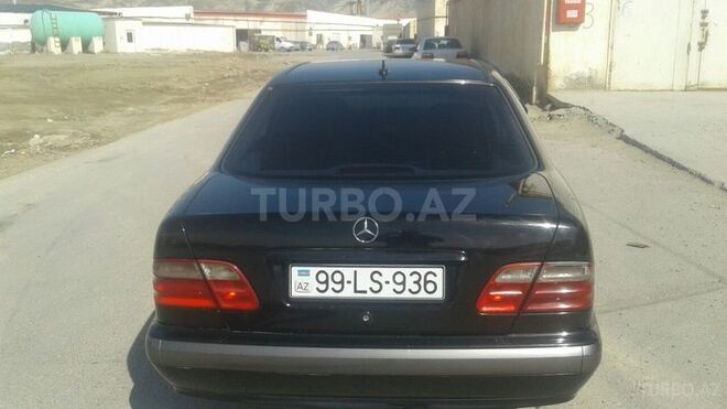 Mercedes E 220 2000, 203,080 km - 0.2 l - Bakı