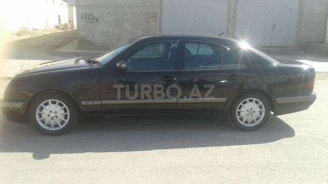 Mercedes E 220 2000, 203,080 km - 0.2 l - Bakı