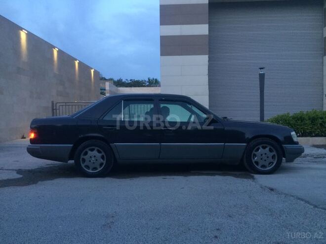 Mercedes E 200 1994, 30,000 km - 2.0 l - Bakı