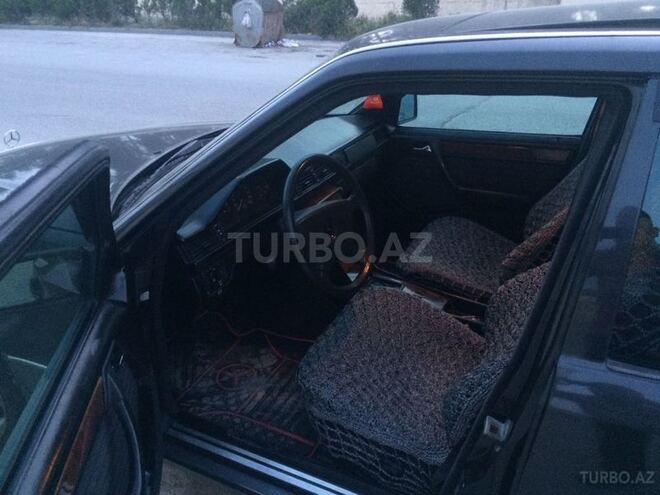 Mercedes E 200 1994, 30,000 km - 2.0 l - Bakı