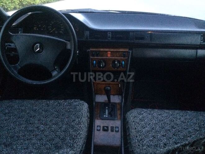 Mercedes E 200 1994, 30,000 km - 2.0 l - Bakı