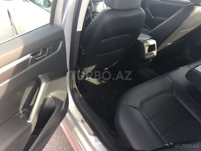 Volkswagen Passat 2017, 14,000 km - 1.8 l - Bakı