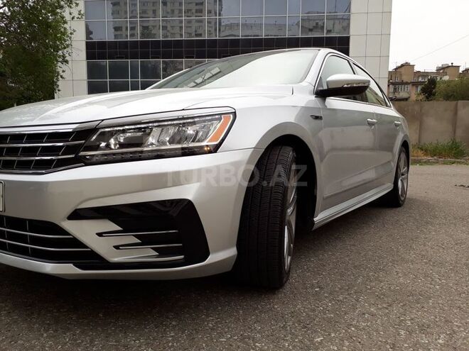 Volkswagen Passat 2017, 14,000 km - 1.8 l - Bakı