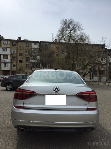 Volkswagen Passat 2017, 14,000 km - 1.8 l - Bakı