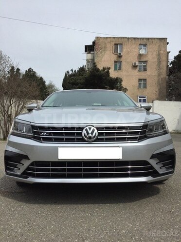 Volkswagen Passat 2017, 14,000 km - 1.8 l - Bakı