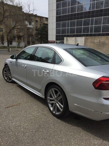 Volkswagen Passat 2017, 14,000 km - 1.8 l - Bakı