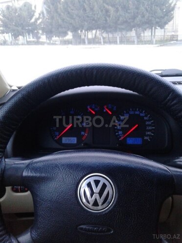 Volkswagen Passat 1998, 235,809 km - 1.8 л - Xaçmaz
