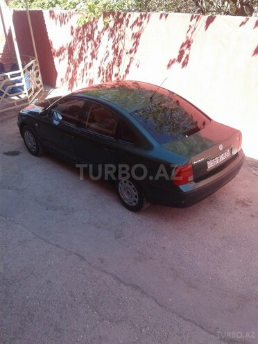 Volkswagen Passat 1998, 235,809 km - 1.8 л - Xaçmaz