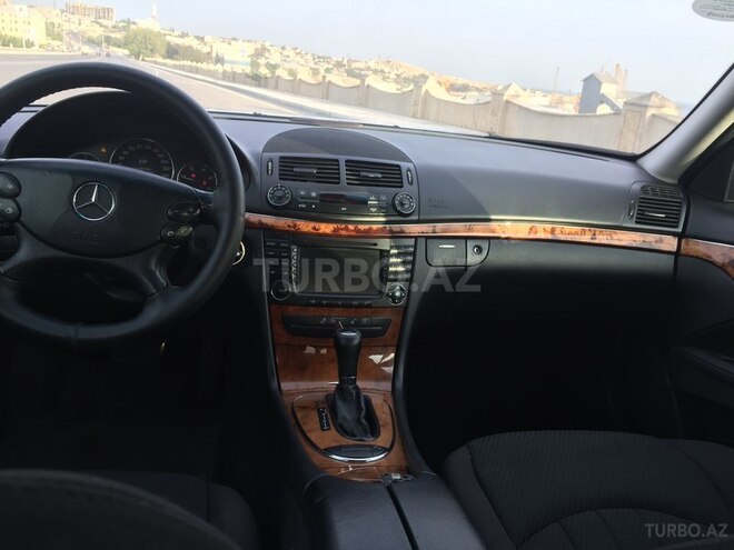 Mercedes E 220 2007, 262,000 km - 0.3 l - Bakı