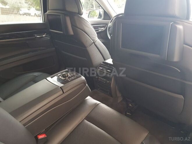 BMW 750 2009, 108,000 km - 5.0 l - Bakı