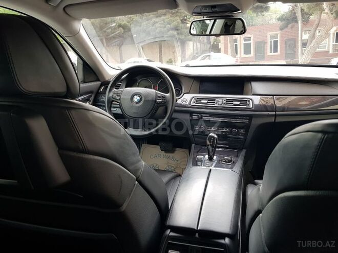 BMW 750 2009, 108,000 km - 5.0 l - Bakı