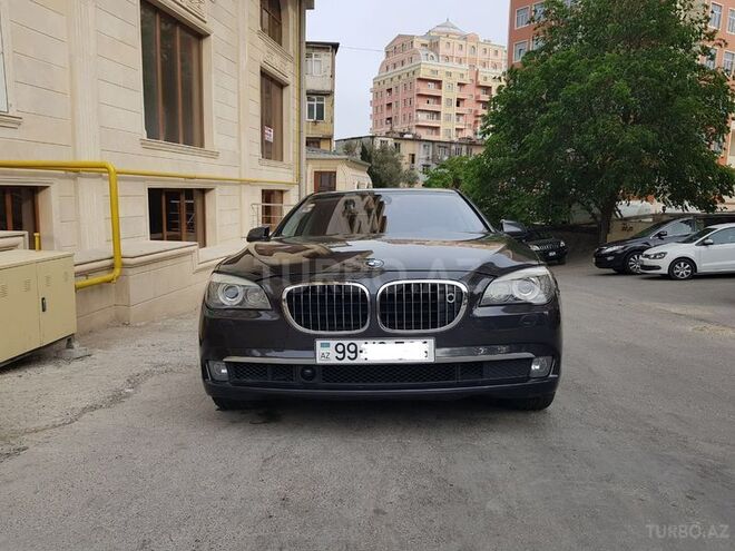 BMW 750 2009, 108,000 km - 5.0 l - Bakı