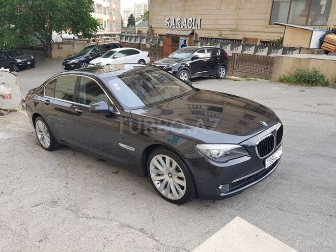 BMW 750 2009, 108,000 km - 5.0 l - Bakı