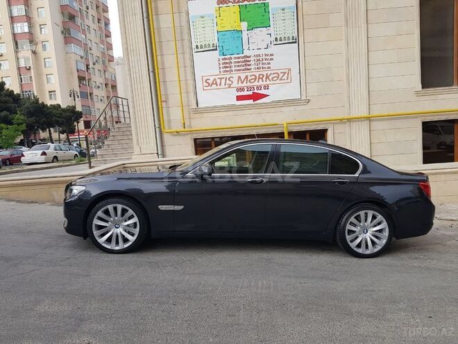 BMW 750 2009, 108,000 km - 5.0 l - Bakı