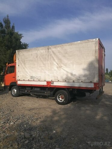 Mercedes 814 D 1997, 479,881 km - 4.3 l - Saatlı