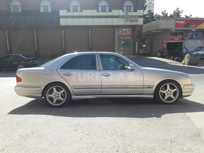 Mercedes E 320 2000, 200,000 km - 3.2 l - Bakı