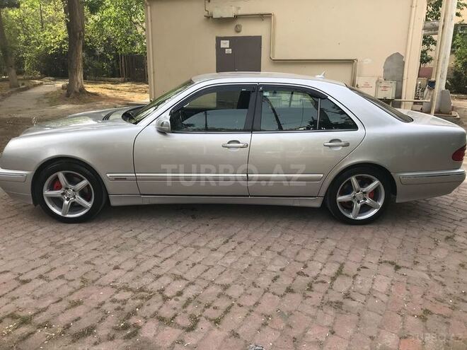 Mercedes E 280 2000, 300,000 km - 2.8 l - Bakı