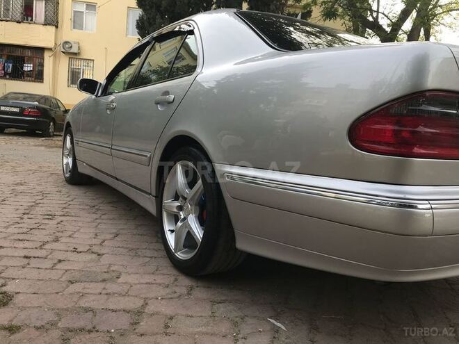 Mercedes E 280 2000, 300,000 km - 2.8 l - Bakı