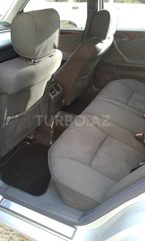 Mercedes E 240 1999, 335,300 km - 2.4 l - Bakı