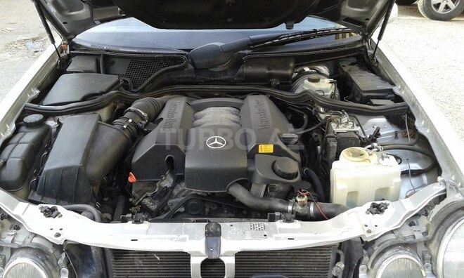 Mercedes E 240 1999, 335,300 km - 2.4 l - Bakı