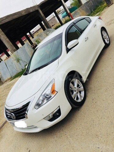 Nissan Altima 2014, 180,000 km - 2.5 l - Şirvan