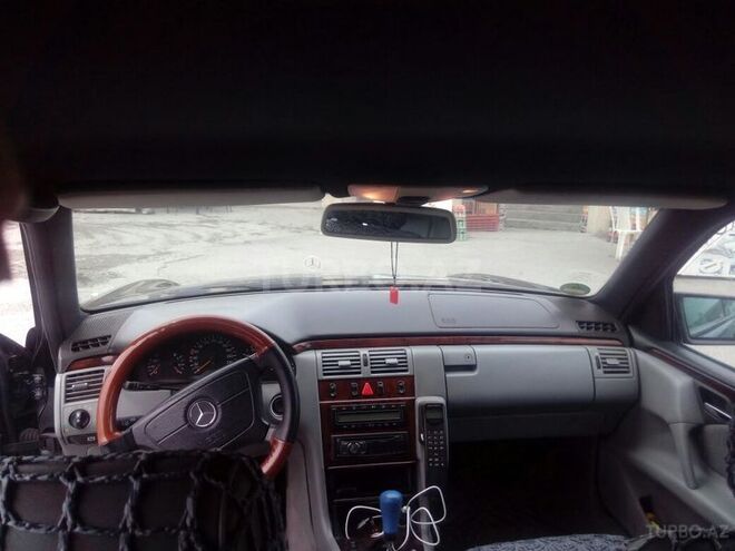 Mercedes E 260 1998, 357,500 km - 2.6 l - Bakı
