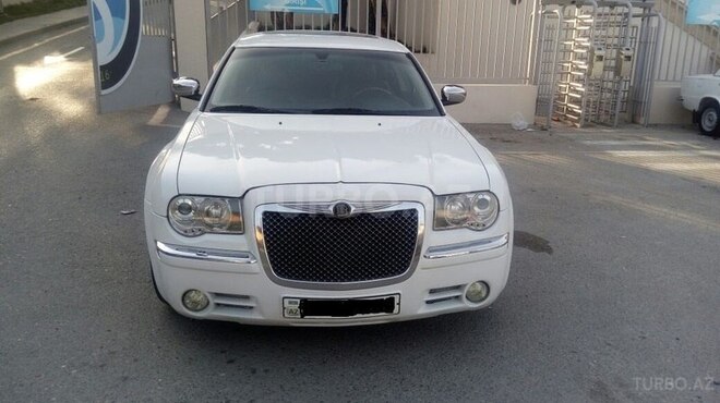 Chrysler 300C 2005, 233,000 km - 5.7 l - Bakı