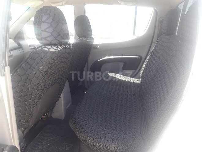 Mitsubishi L200 2010, 397,000 km - 2.5 l - Bakı