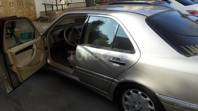 Mercedes C 180 1998, 298,000 km - 1.8 l - Bakı