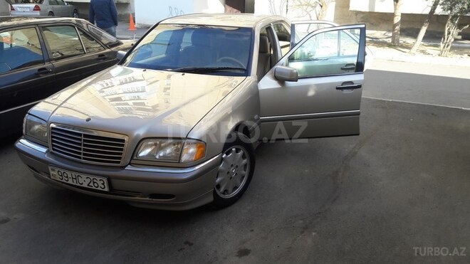 Mercedes C 180 1998, 298,000 km - 1.8 l - Bakı