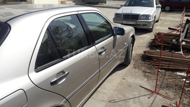 Mercedes C 180 1998, 298,000 km - 1.8 l - Bakı