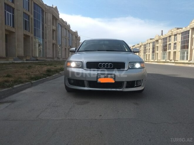 Audi A4 2004, 195,000 km - 1.8 l - Bakı