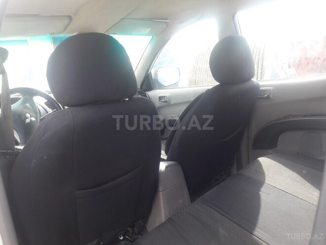 Mitsubishi L200 2010, 476,000 km - 2.5 l - Bakı