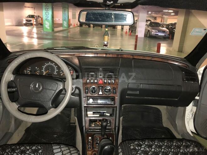 Mercedes C 230 2000, 183,000 km - 2.3 l - Bakı
