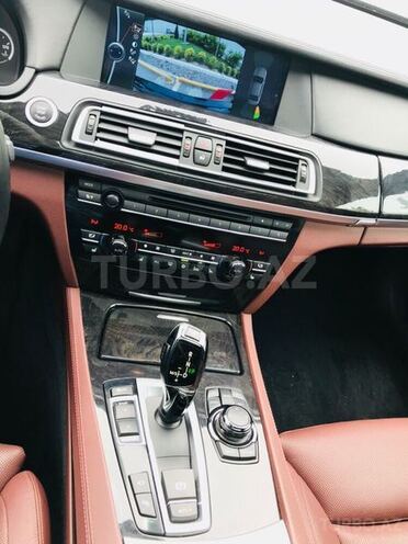 BMW 750 2012, 55,000 km - 4.4 l - Bakı