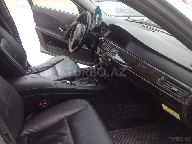 BMW 525 2005, 187,000 km - 2.5 l - Göyçay