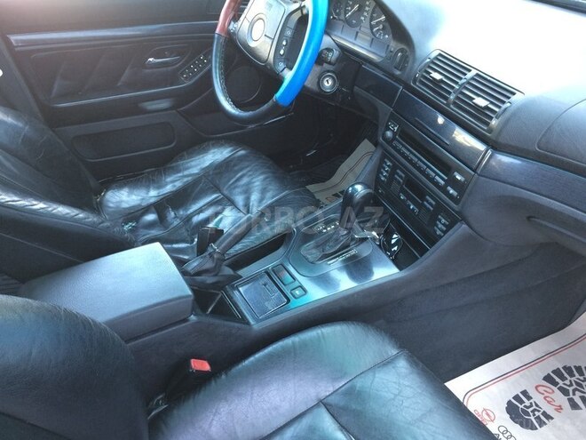 BMW 528 1998, 26,000 km - 2.5 l - Sumqayıt