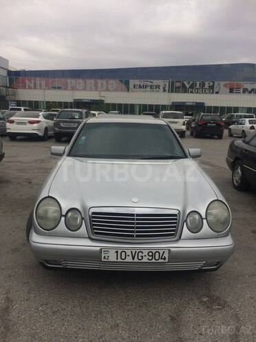 Mercedes E 240 1998, 268,000 km - 2.4 l - Bakı