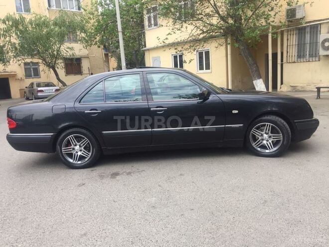 Mercedes E 280 1998, 314,000 km - 2.8 l - Sumqayıt