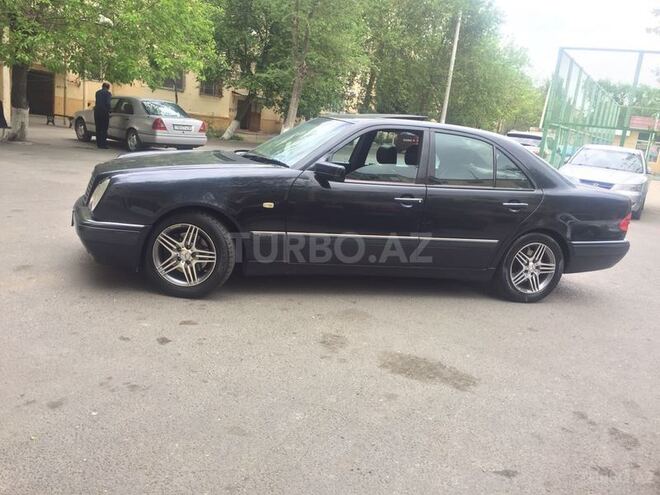 Mercedes E 280 1998, 314,000 km - 2.8 l - Sumqayıt