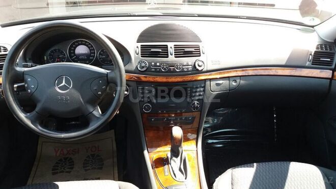 Mercedes E 240 2005, 247,000 km - 2.6 л - Bakı
