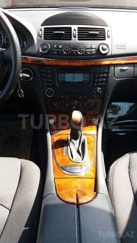 Mercedes E 240 2005, 247,000 km - 2.6 л - Bakı